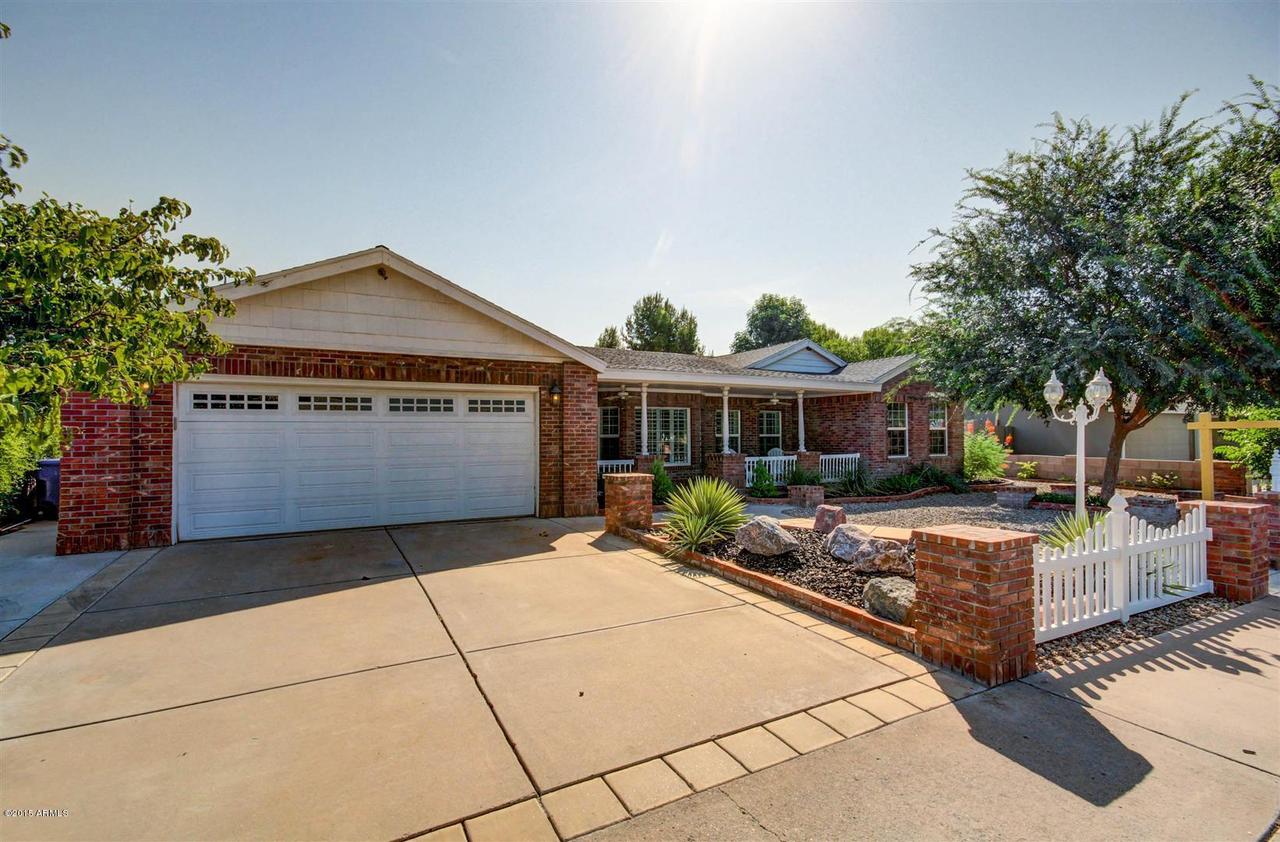 2128 E Catalina Ave., Mesa, AZ 85204