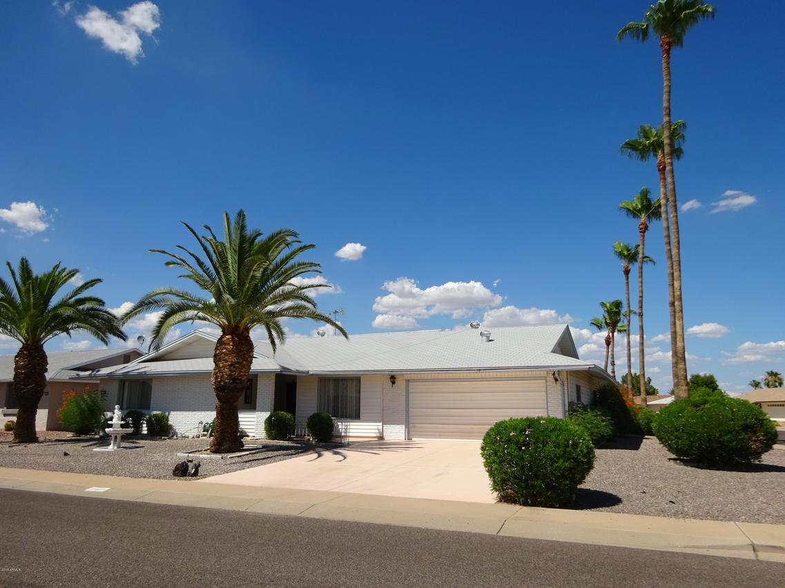 17403 N Hitching Post Dr., Sun City, AZ 85373