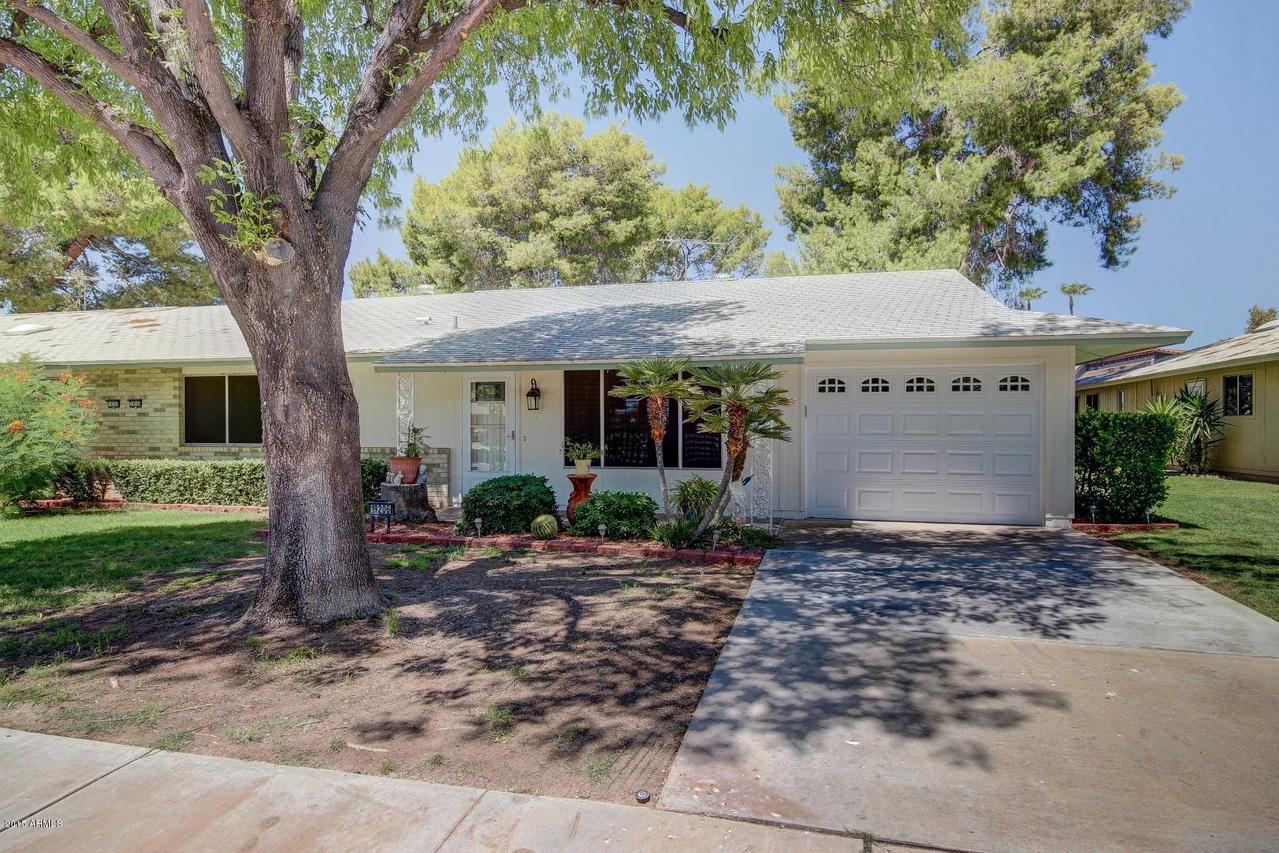 19206 N Lake Forest Dr., Sun City, AZ 85373