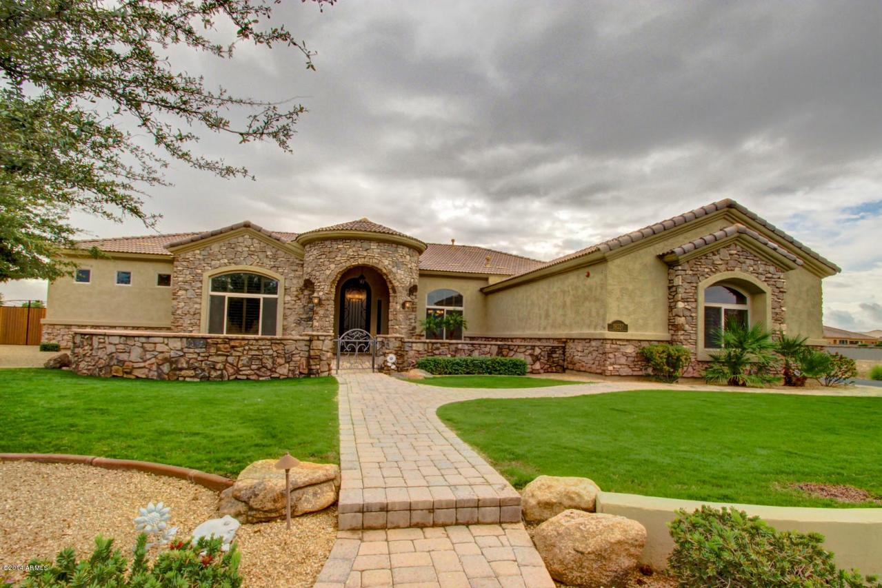 18037 W San Miguel Ave., Litchfield Park, AZ 85340