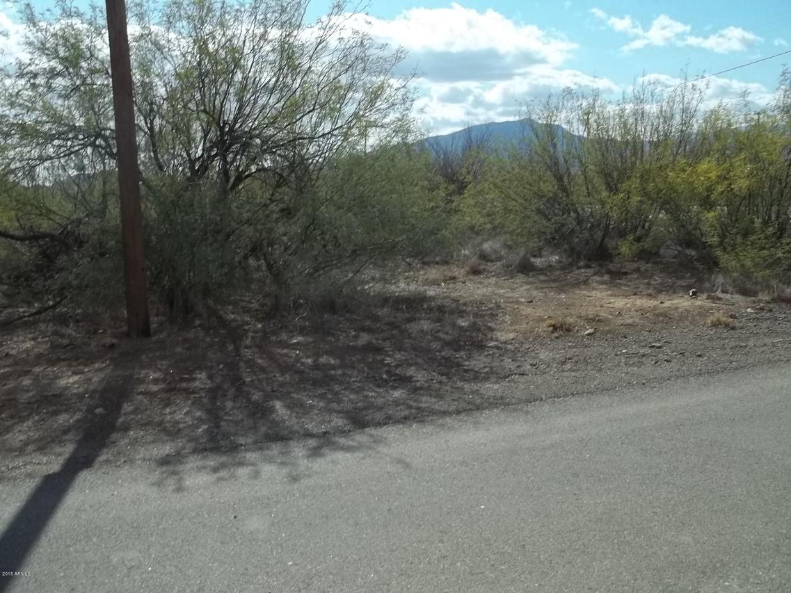 51410 W Church St. #17, Aguila, AZ 85320