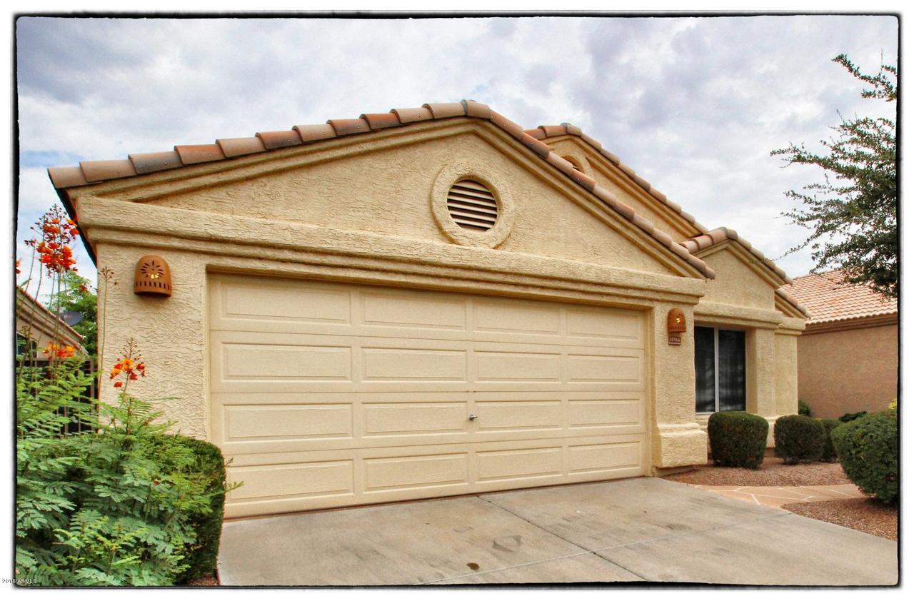 13966 W Santee Way, Surprise, AZ 85374