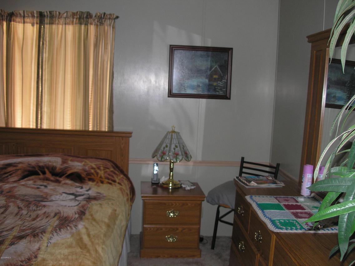 18364 S Henley Ave., Peeples Valley, AZ 86332