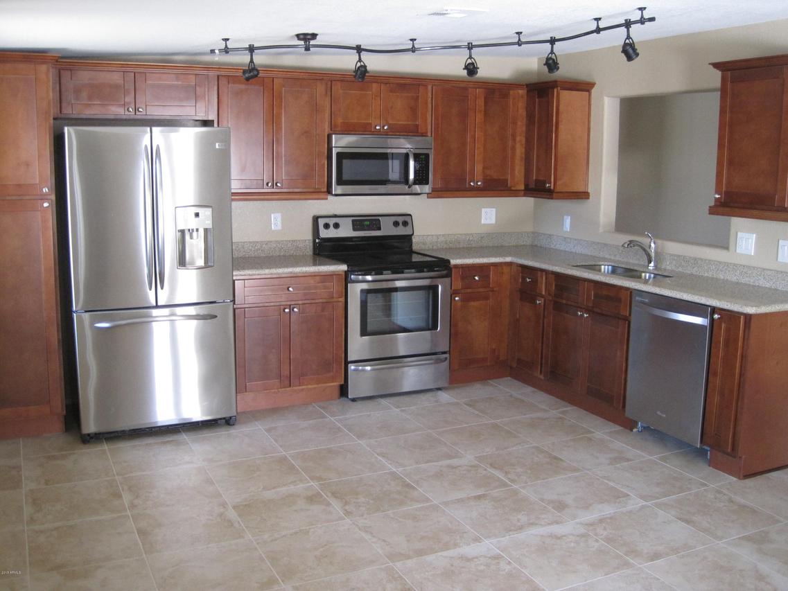 15844 N 20th St., Phoenix, AZ 85022