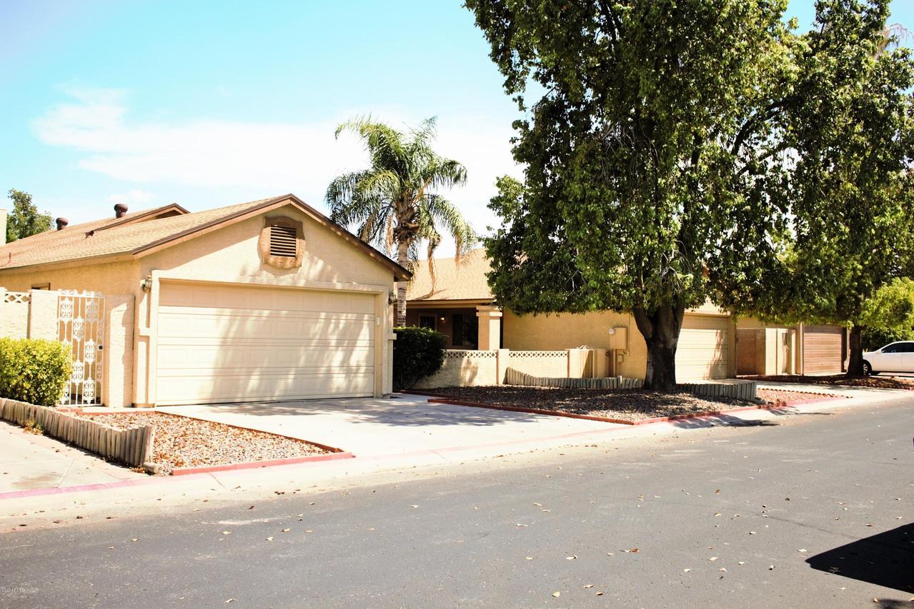 10025 N 66th Ln., Glendale, AZ 85302