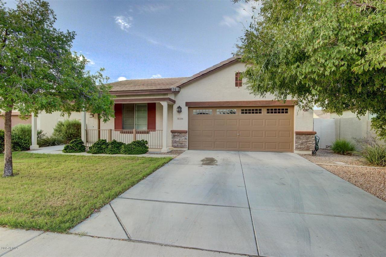 2556 W Alta Vista Rd., Phoenix, AZ 85041