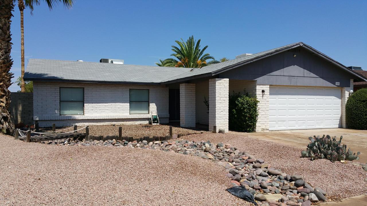 1028 W Portobello Ave., Mesa, AZ 85210