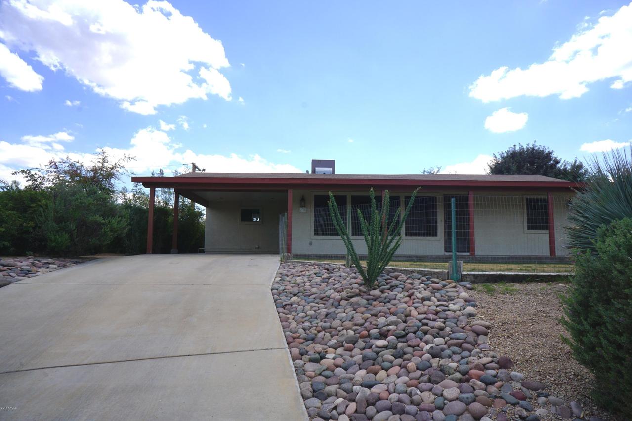 735 W La Golondrina Dr., Wickenburg, AZ 85390
