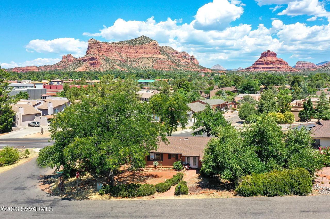 15 Rainbow Rock Rd., Sedona, AZ 86351