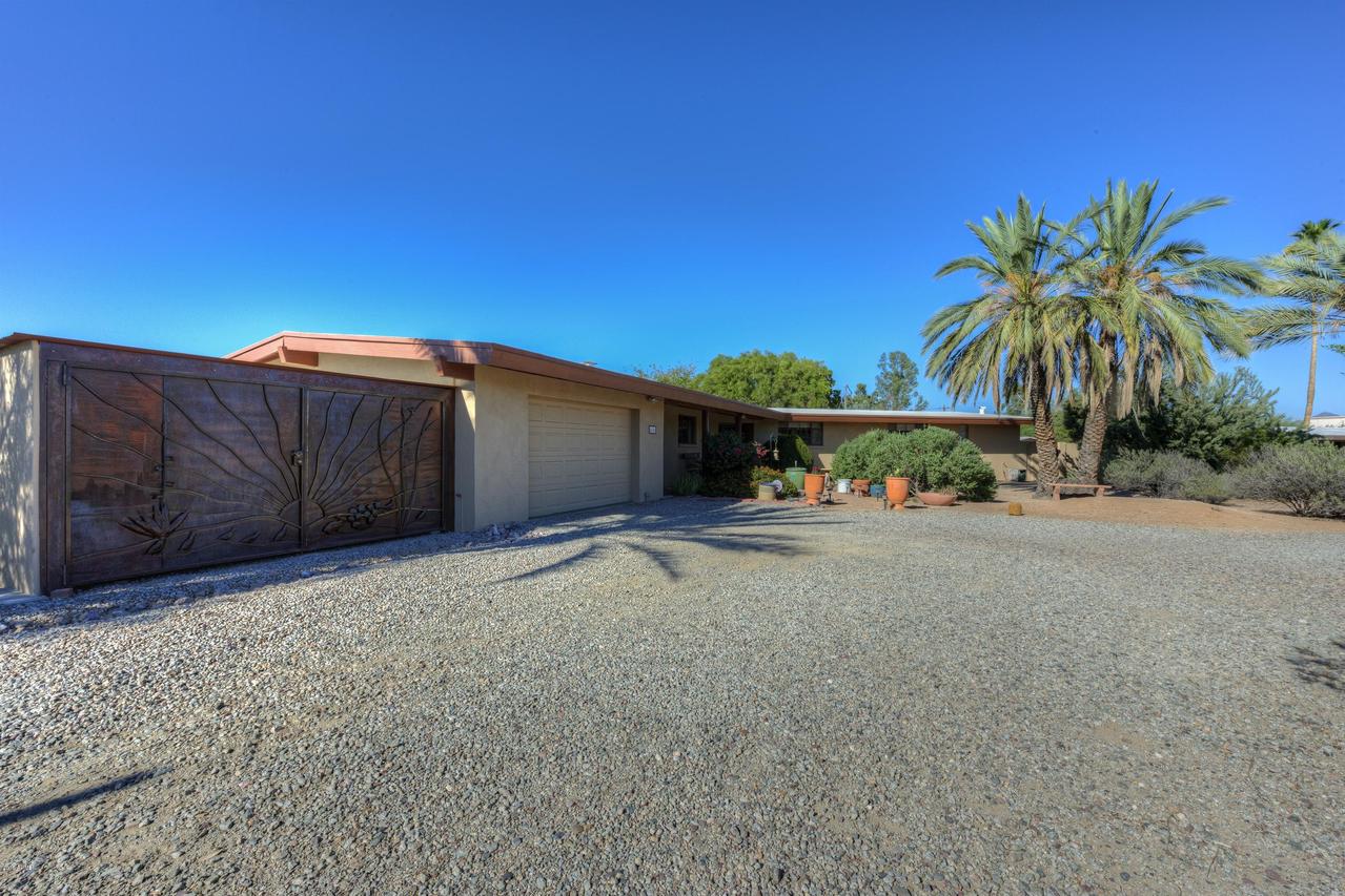 4626 E Clinton St., Phoenix, AZ 85028