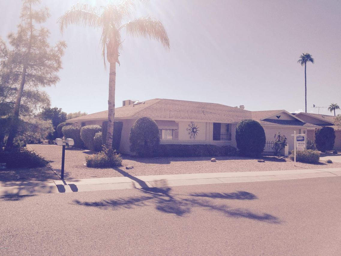 10121 W Signal Butte Cir., Sun City, AZ 85373