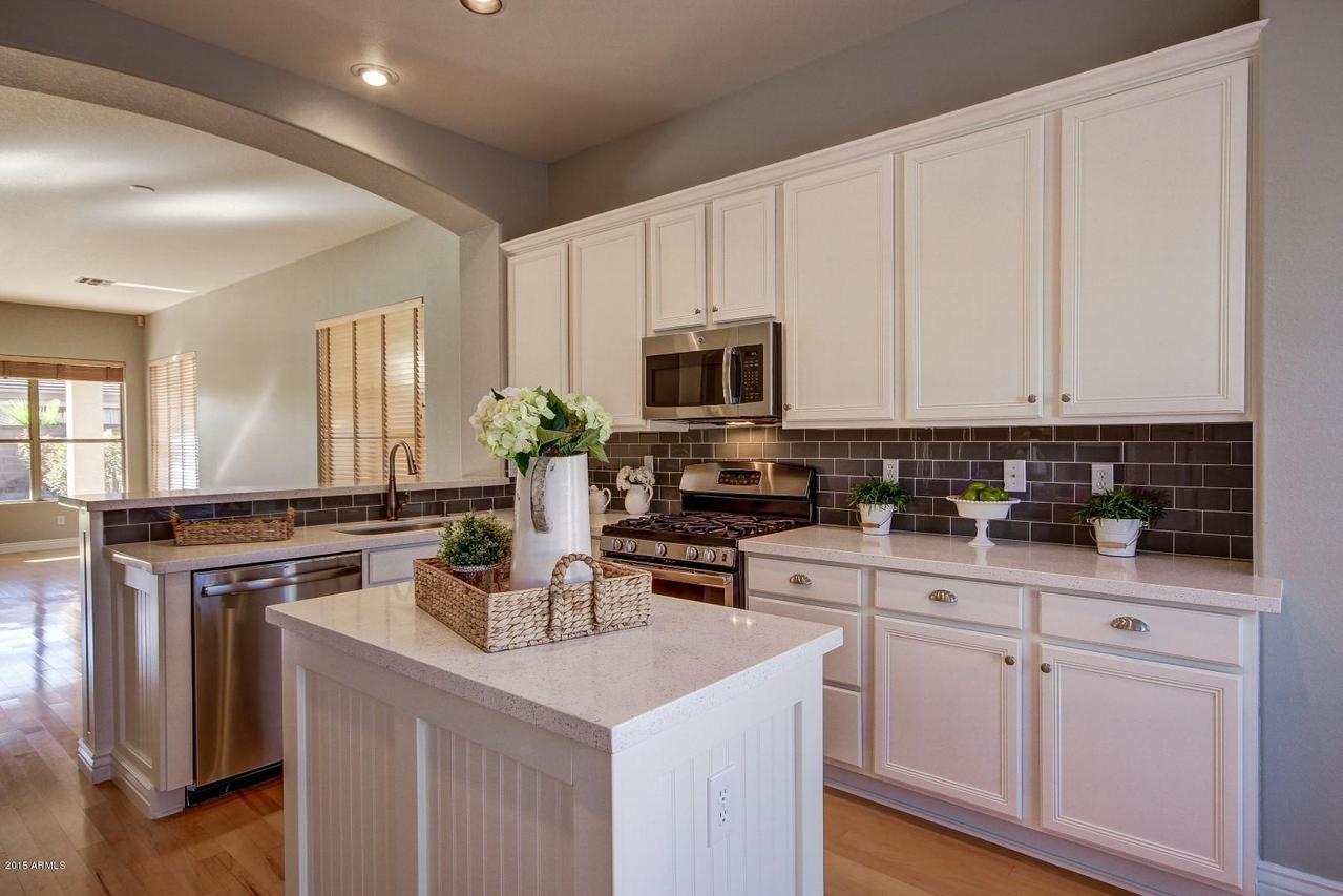 4353 E Briles Rd., Phoenix, AZ 85050