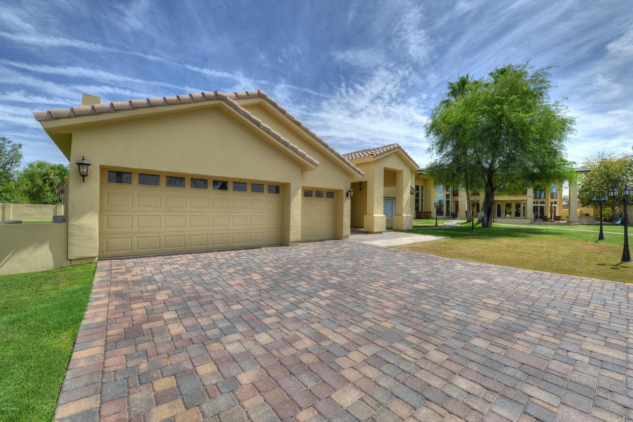 9075 S Terrace Rd., Tempe, AZ 85284