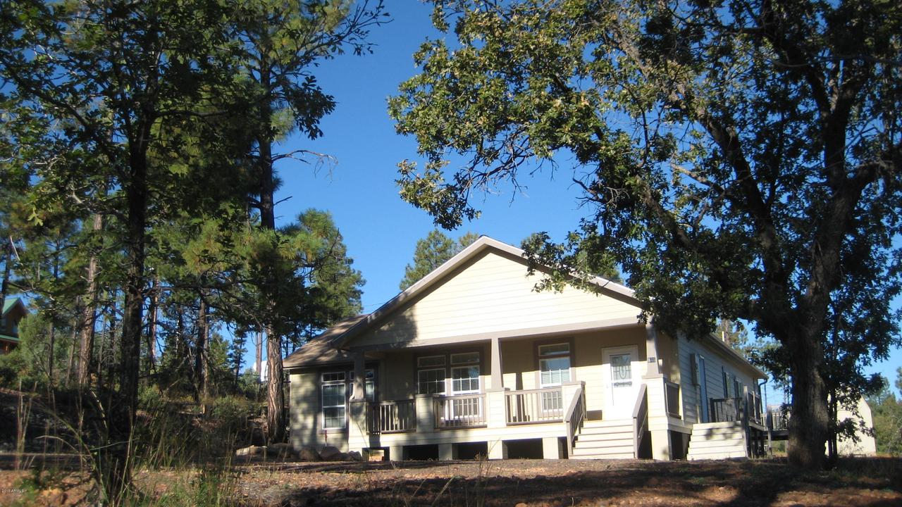 846 Navajo Tr., Linden, AZ 85901