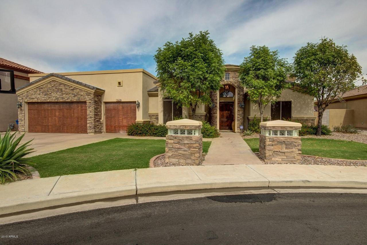 2618 E Inca Cir., Mesa, AZ 85213