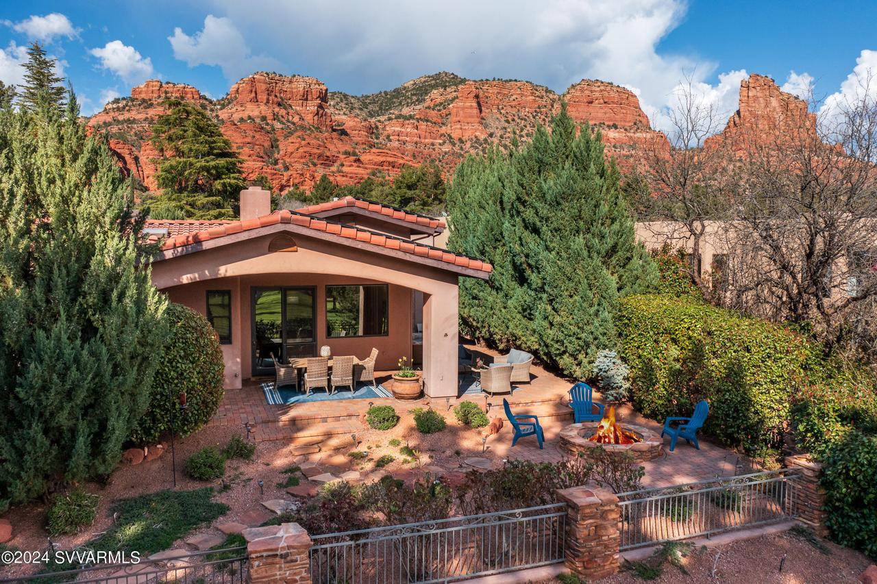 395 Merry Go Round Rock Rd., Sedona, AZ 86351