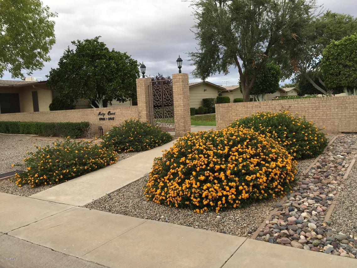 17627 N 102nd Dr., Sun City, AZ 85373