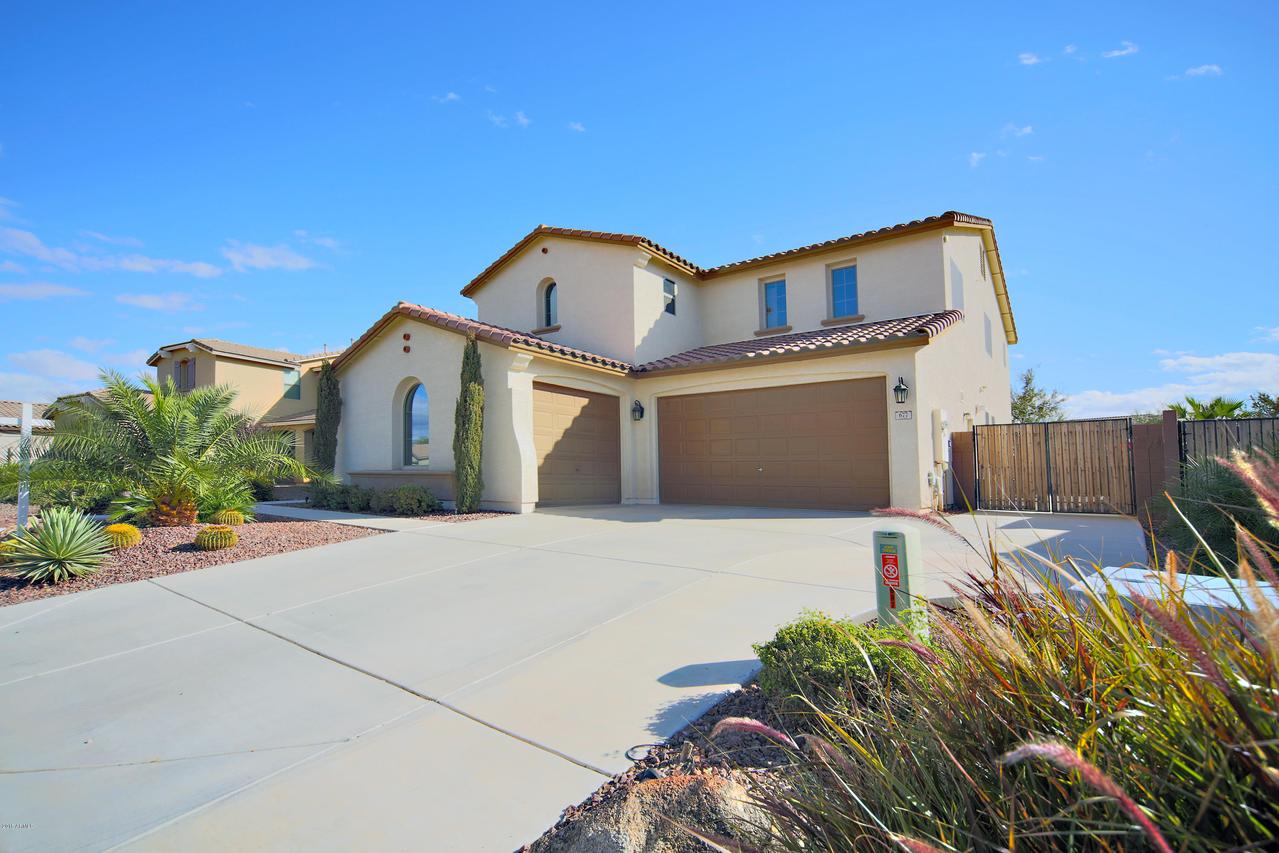 677 W Basswood Ave., San Tan Valley, AZ 85140