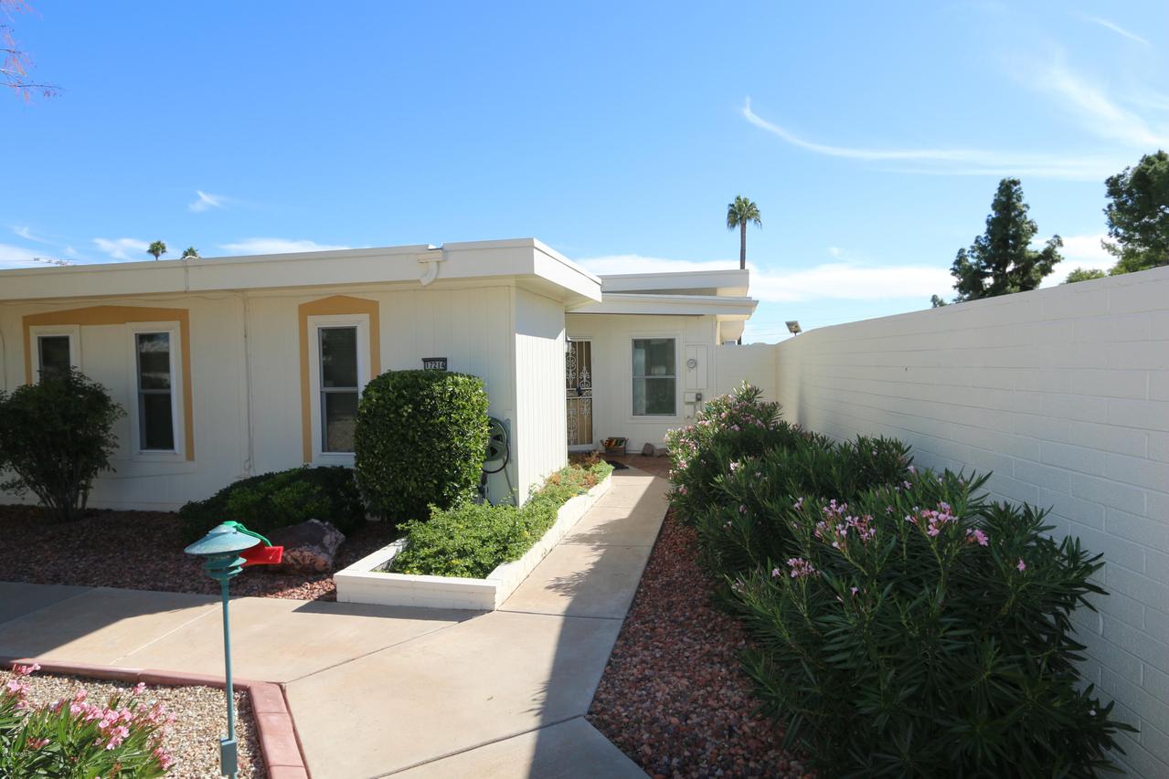 17214 N 107th Ave., Sun City, AZ 85373