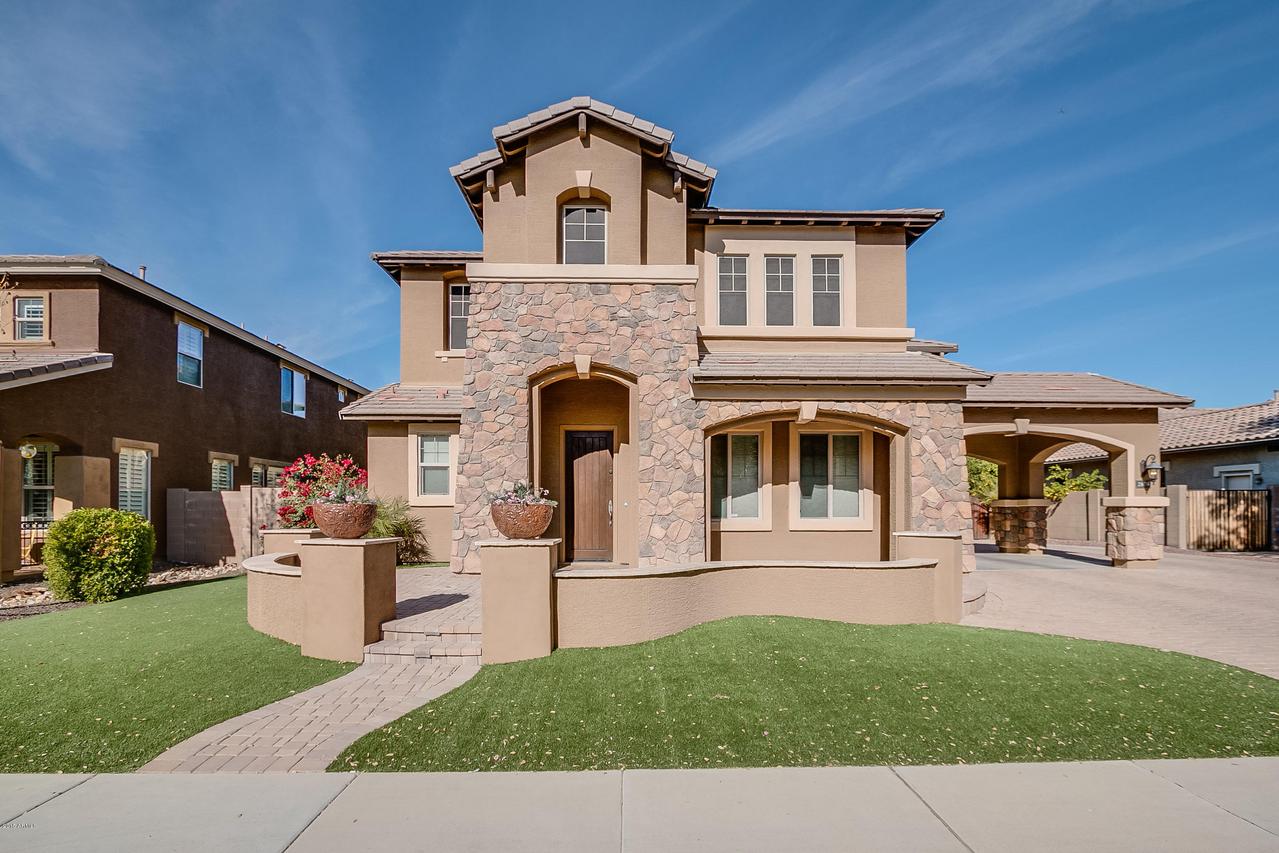 2676 E Bridgeport Pkwy., Gilbert, AZ 85295