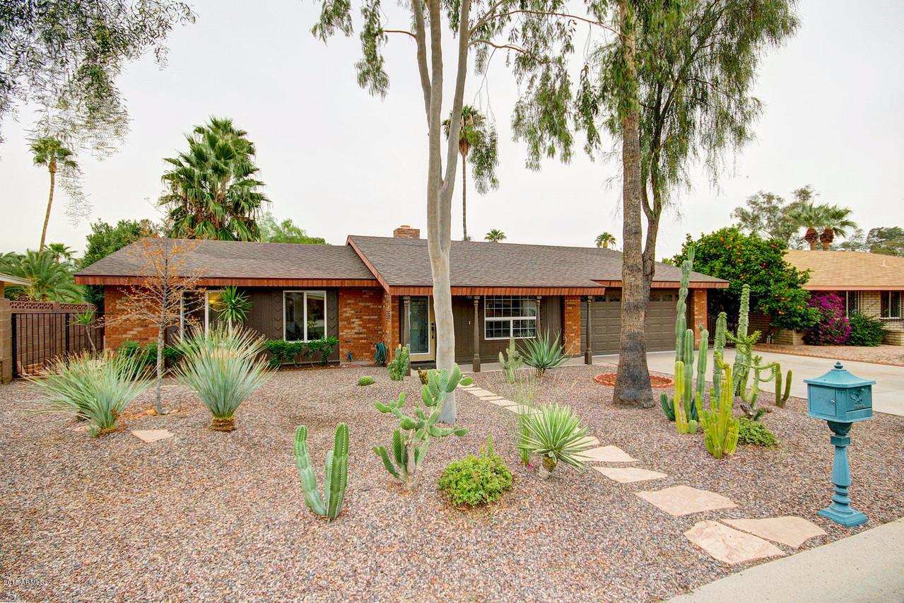 7027 E Colonial Club Dr., Mesa, AZ 85208
