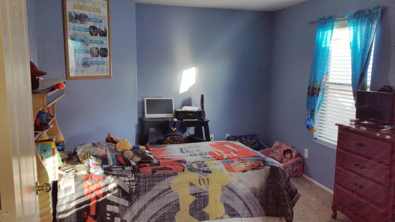 29384 N Lazurite Way, San Tan Valley, AZ 85143