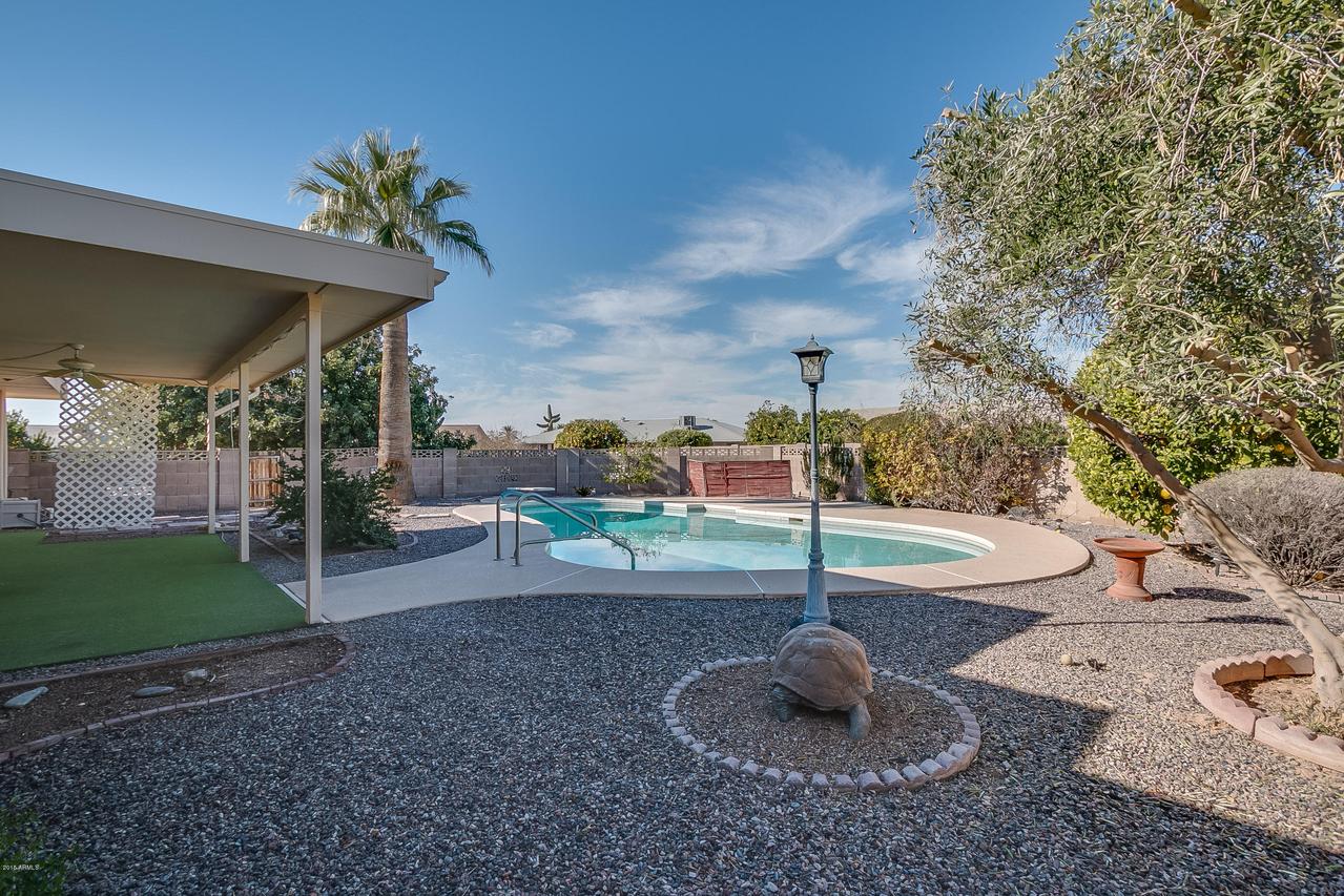 19842 N Turquoise Hills Dr., Sun City, AZ 85373