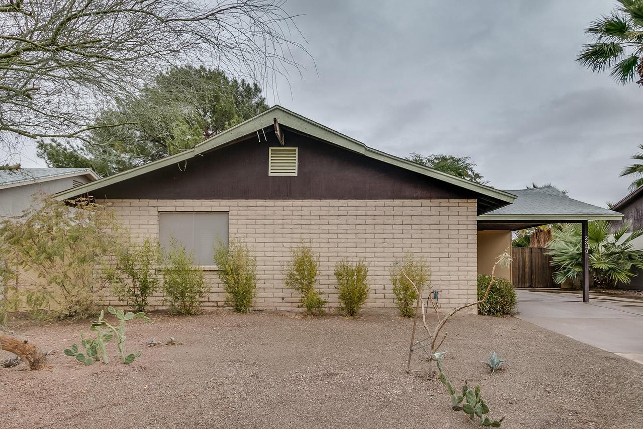 2340 E Manhatton Dr., Tempe, AZ 85282