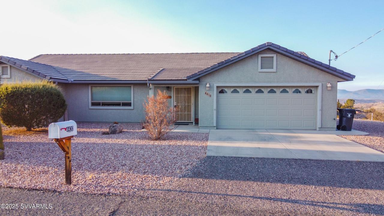4430 E Roundup Rd., Rimrock, AZ 86335