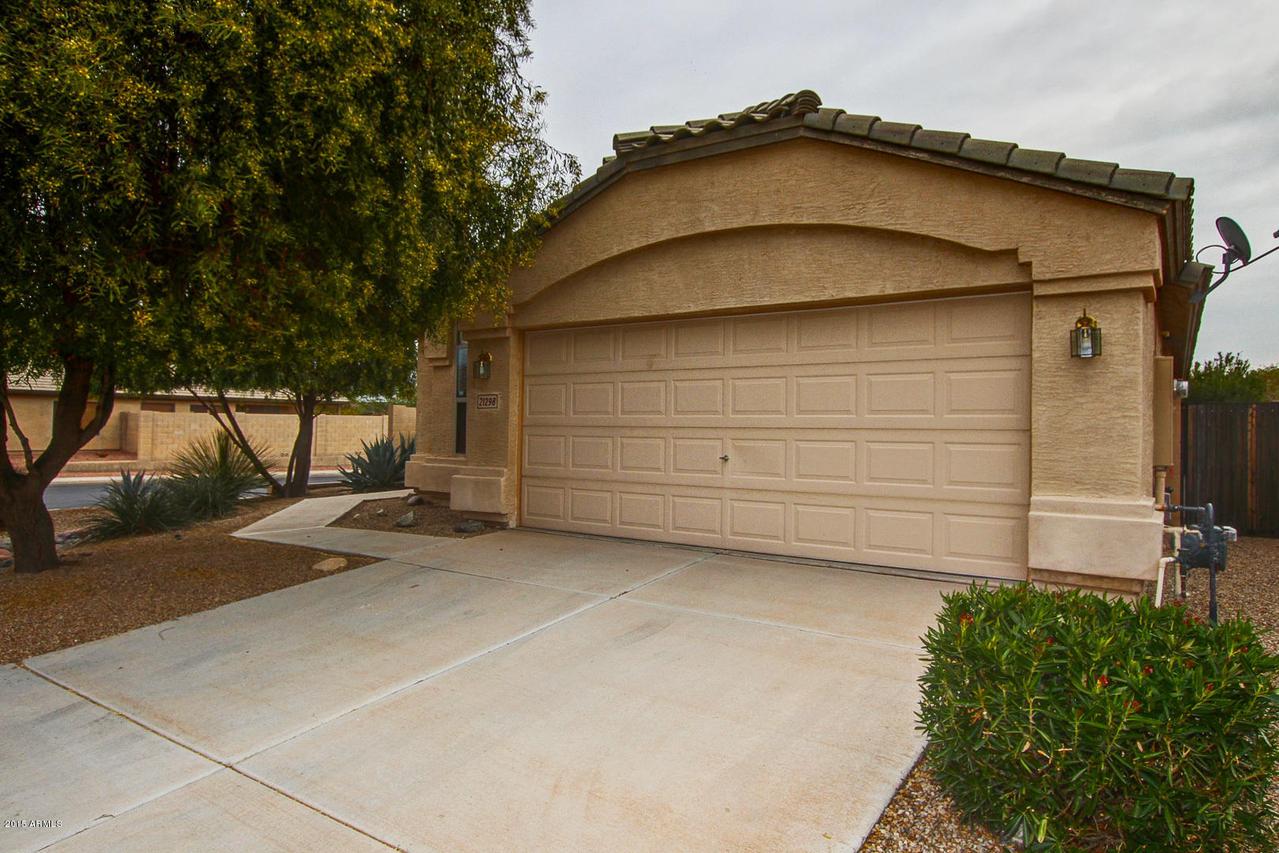 21297 N Falcon Ln., Maricopa, AZ 85138