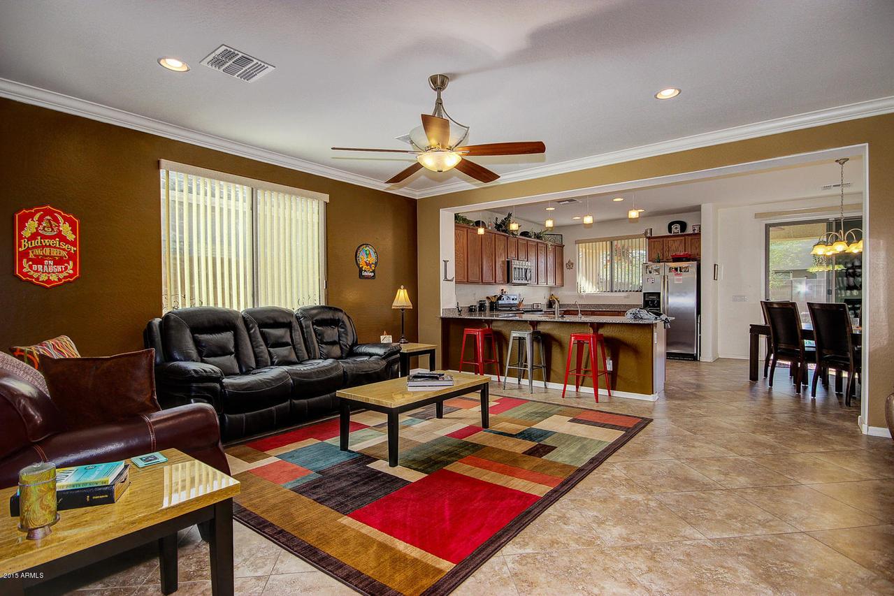 161 W Dana Dr., San Tan Valley, AZ 85143