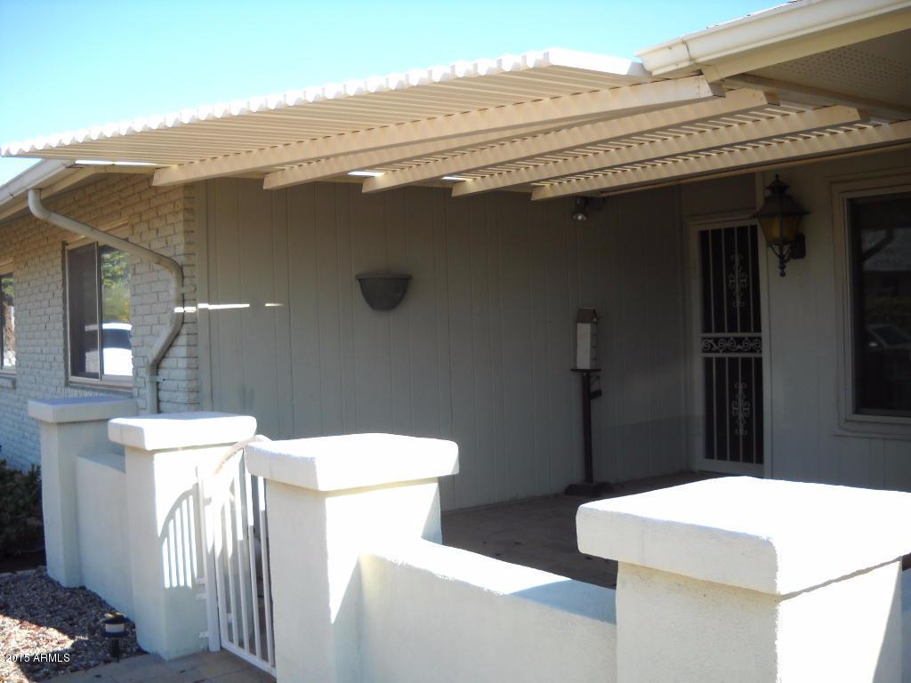 15609 N Meadow Park Dr., Sun City, AZ 85351