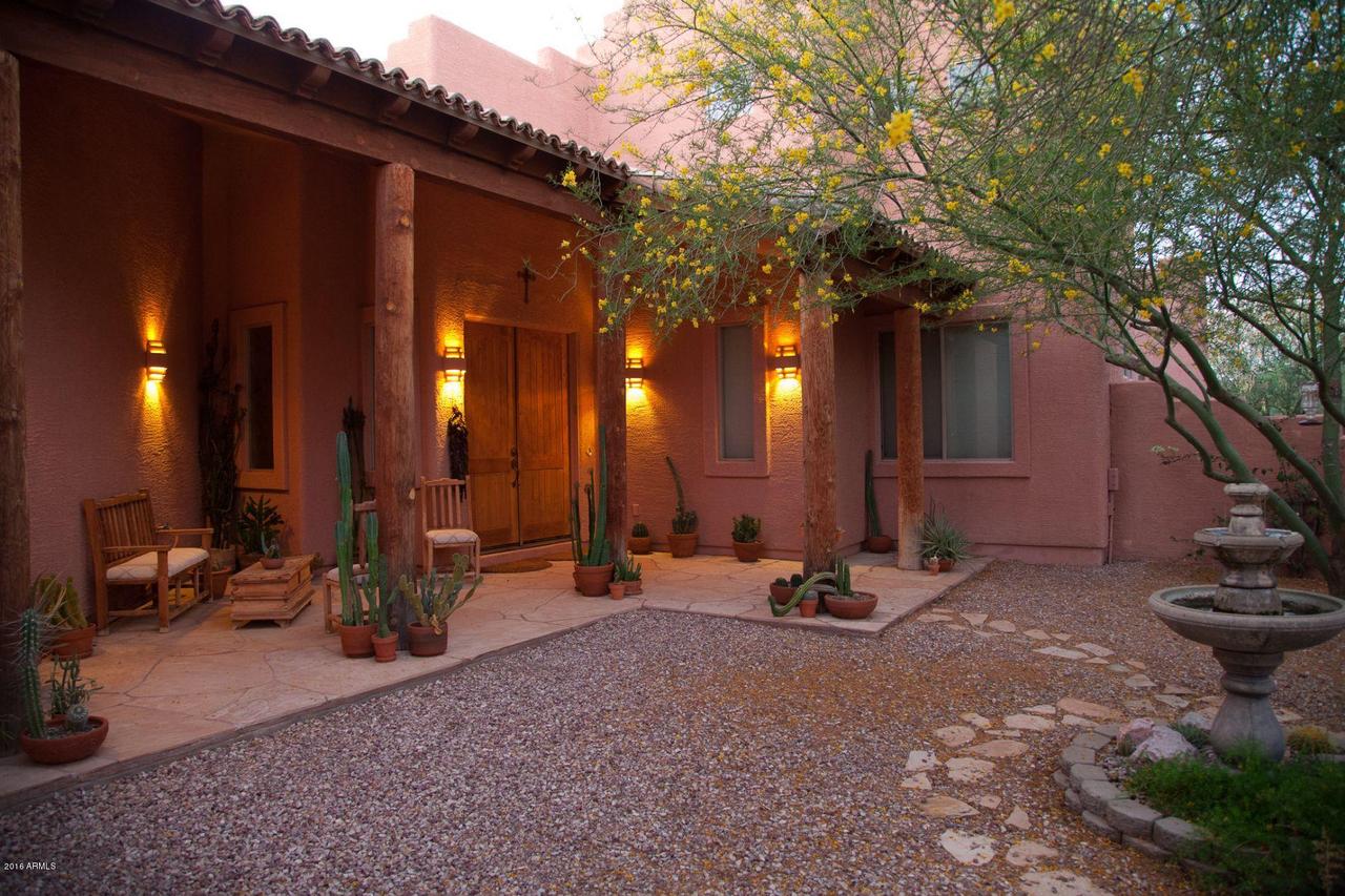 1748 W Desert Hollow Dr., Phoenix, AZ 85085