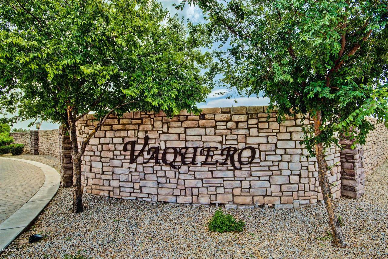 2465 E Hummingbird Ct. #U, Gilbert, AZ 85297