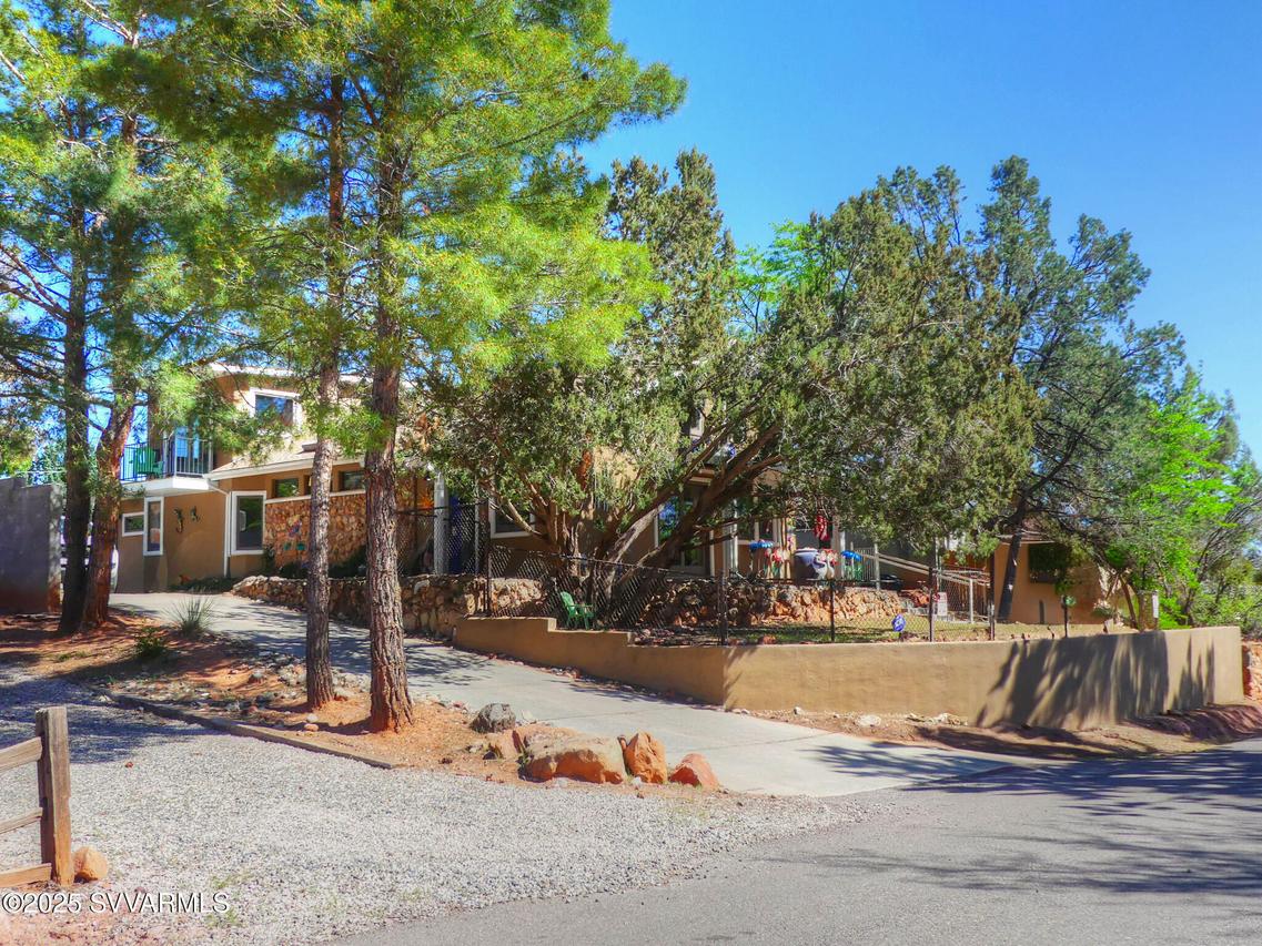 160 Little Elf Dr., Sedona, AZ 86336