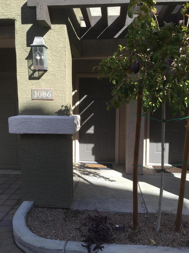 4455 E Paradise Village Pkwy. #1086, Phoenix, AZ 85032