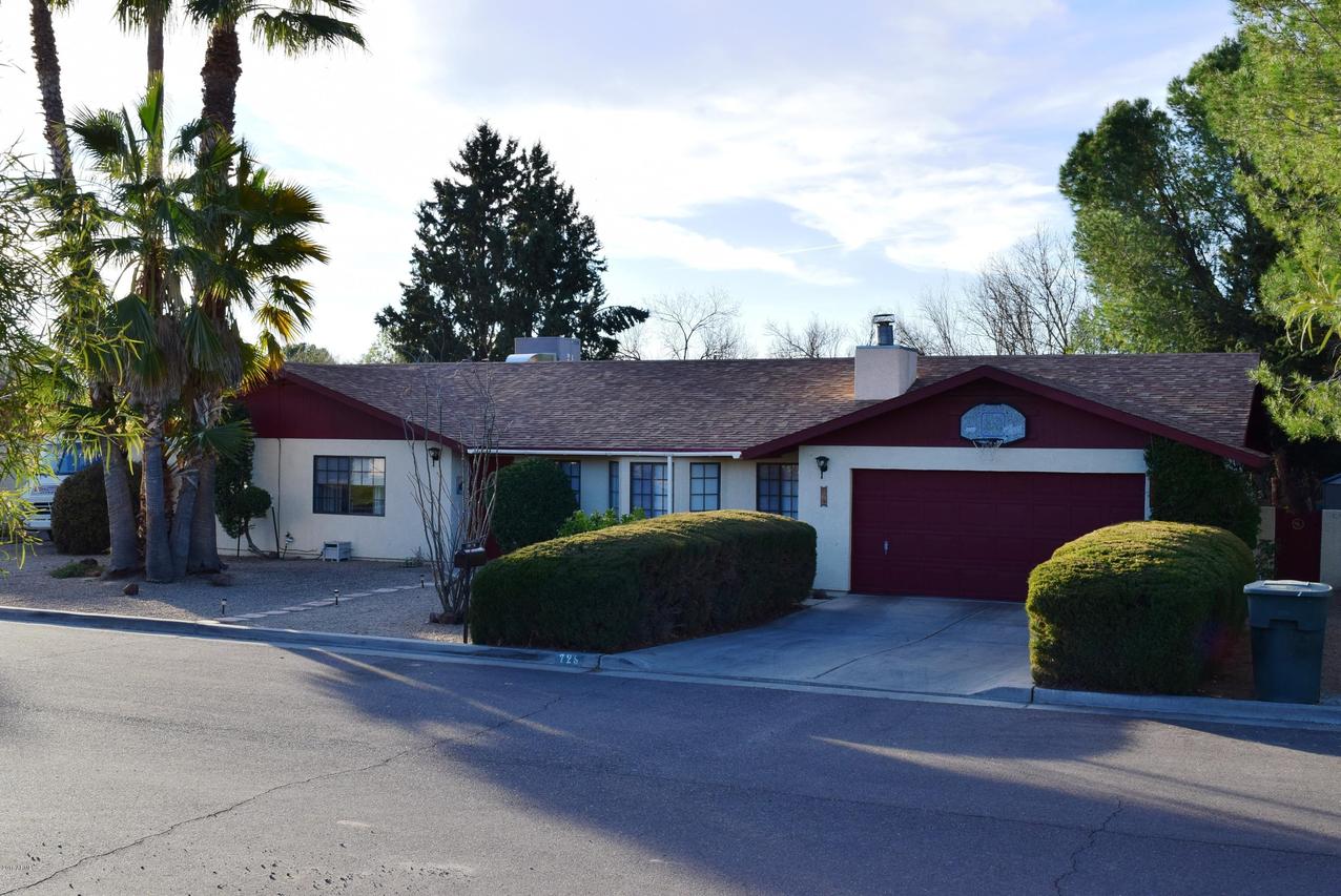 725 Sunflower Ave., Wickenburg, AZ 85390