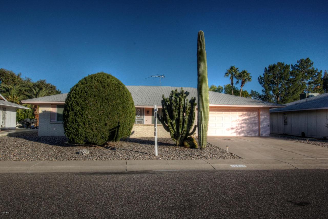 19209 N Palo Verde Dr., Sun City, AZ 85373