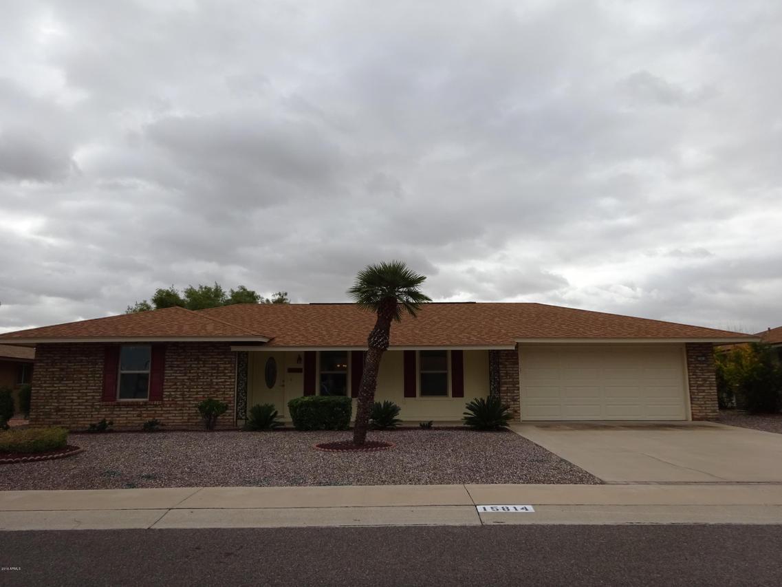 15814 N Meadow Park Dr., Sun City, AZ 85351
