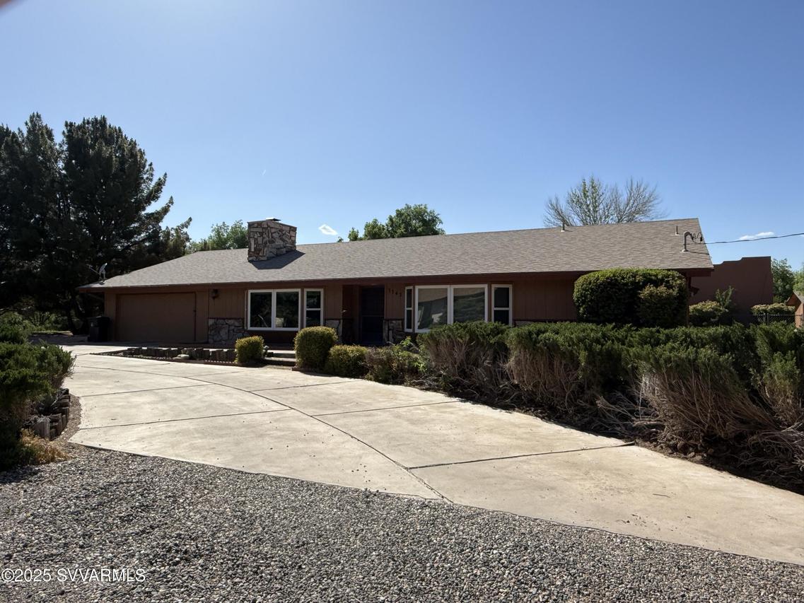3742 E Lake Shore Dr., Rimrock, AZ 86335