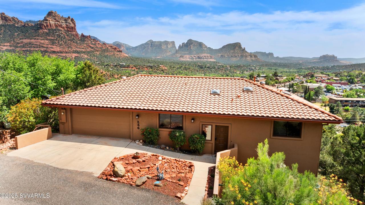 246 Circle Dr., Sedona, AZ 86336