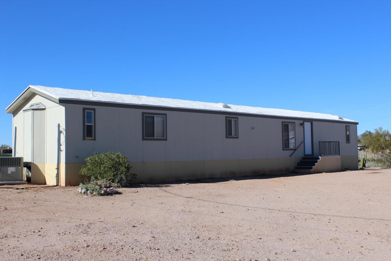 2080 E 14th Ave., Apache Junction, AZ 85119