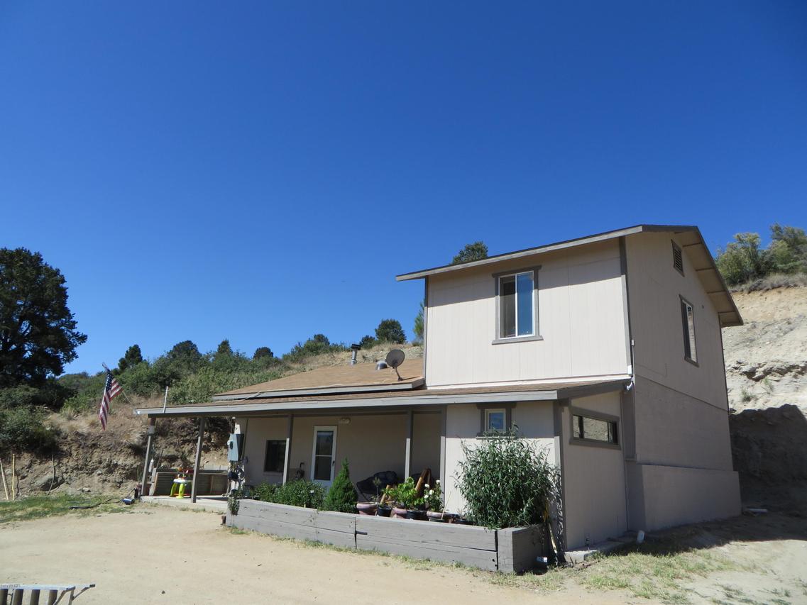 17300 W Burning Bush Dr., Peeples Valley, AZ 86332
