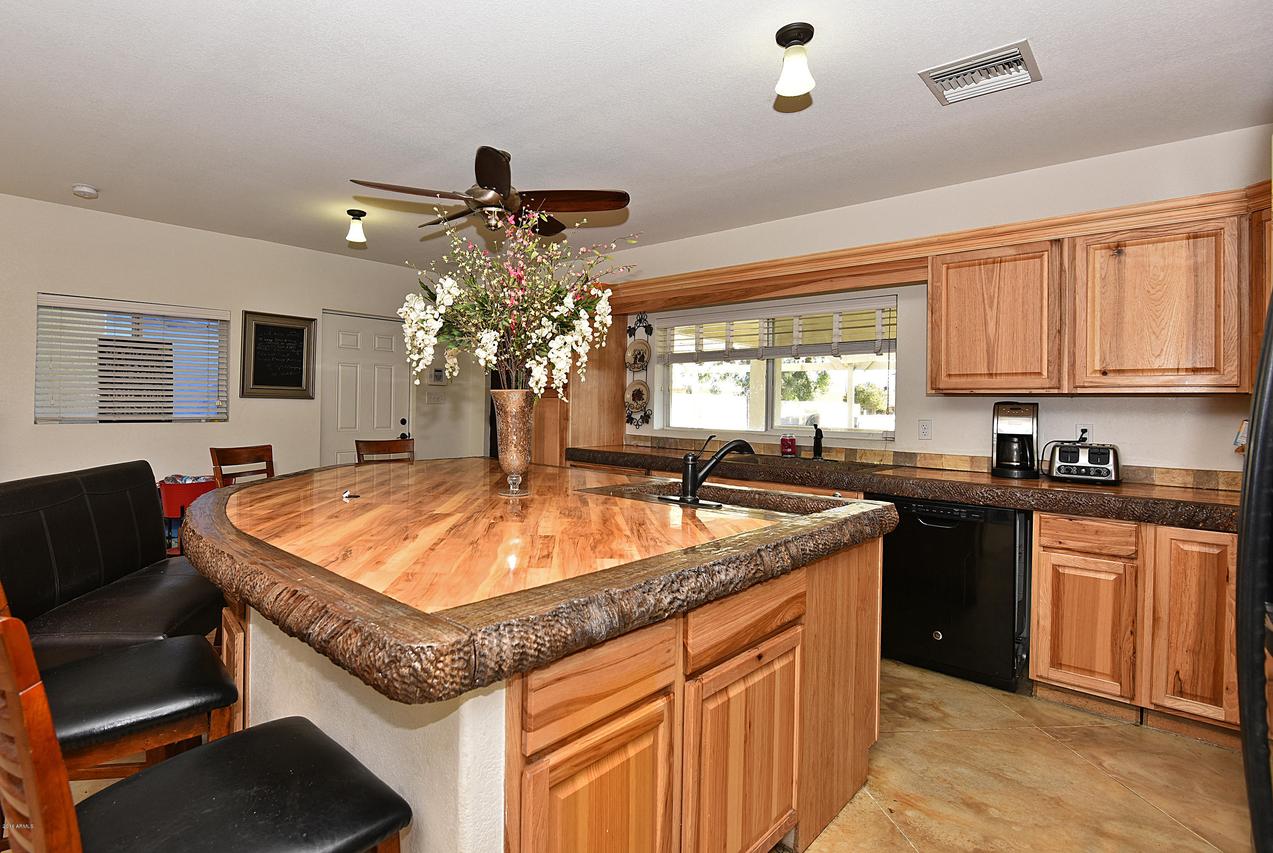 3230 E Greenway Ln., Phoenix, AZ 85032