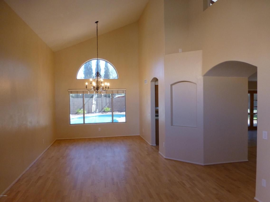 851 S Twelve Oaks Blvd., Chandler, AZ 85226