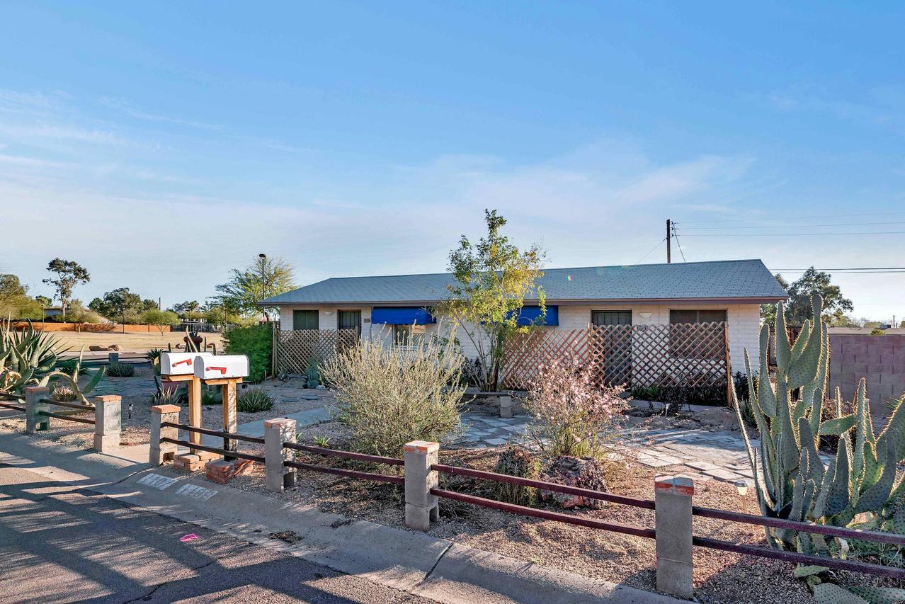 1109 S Hazelton Ln., Tempe, AZ 85281