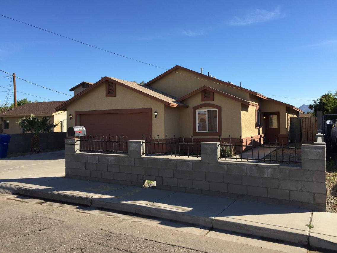 111 E Locust Ln., Avondale, AZ 85323