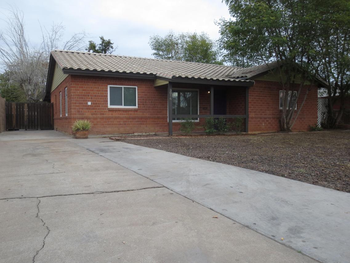 3016 E Hubbell St., Phoenix, AZ 85008