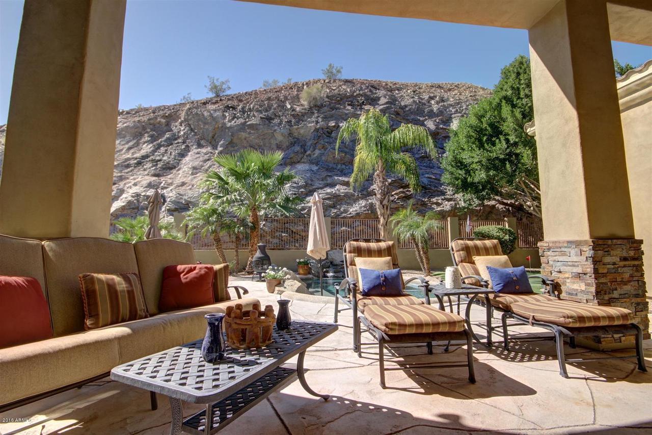 327 E Wildwood Dr., Phoenix, AZ 85048