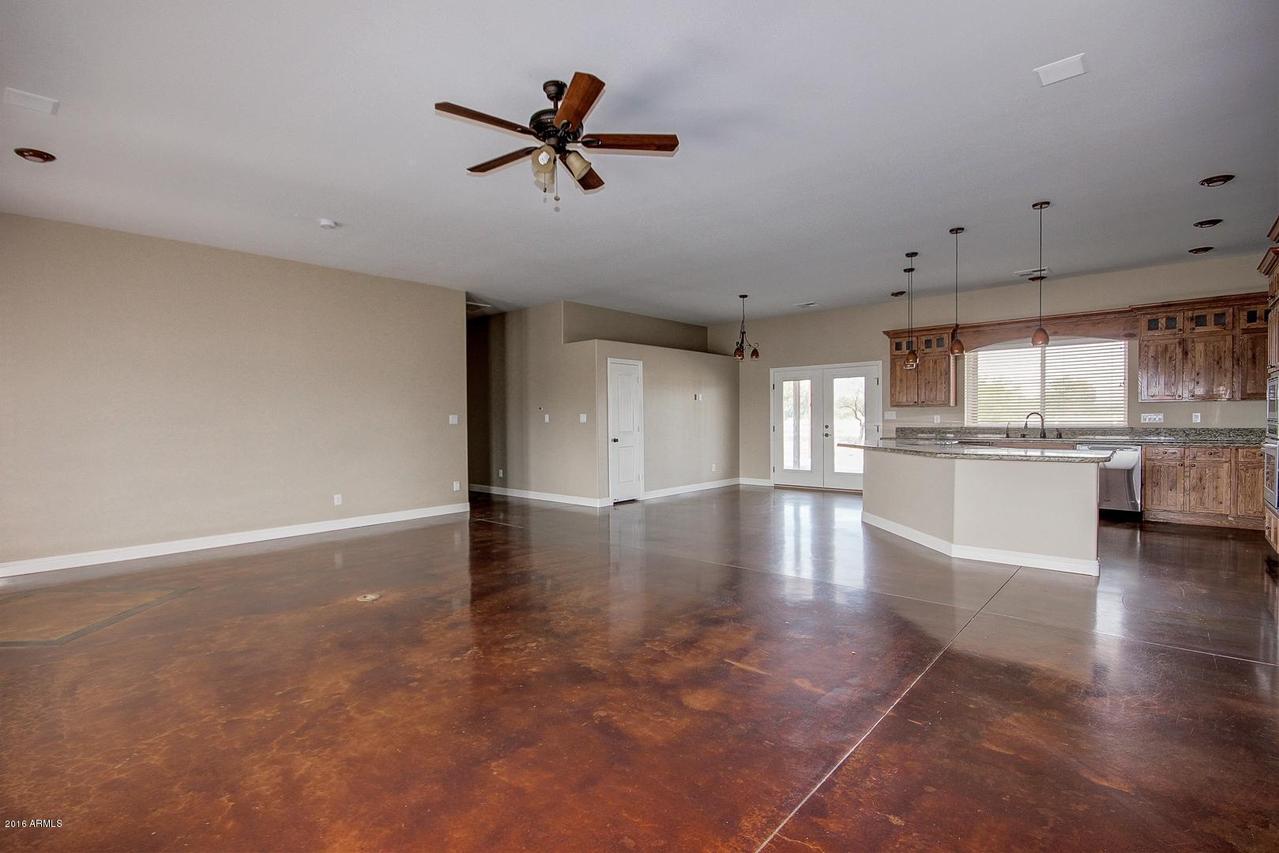 5512 S Johnson Rd., Buckeye, AZ 85326